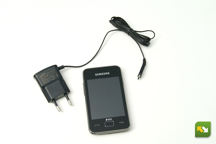 Samsung Duos GT-S5222 (1).jpg